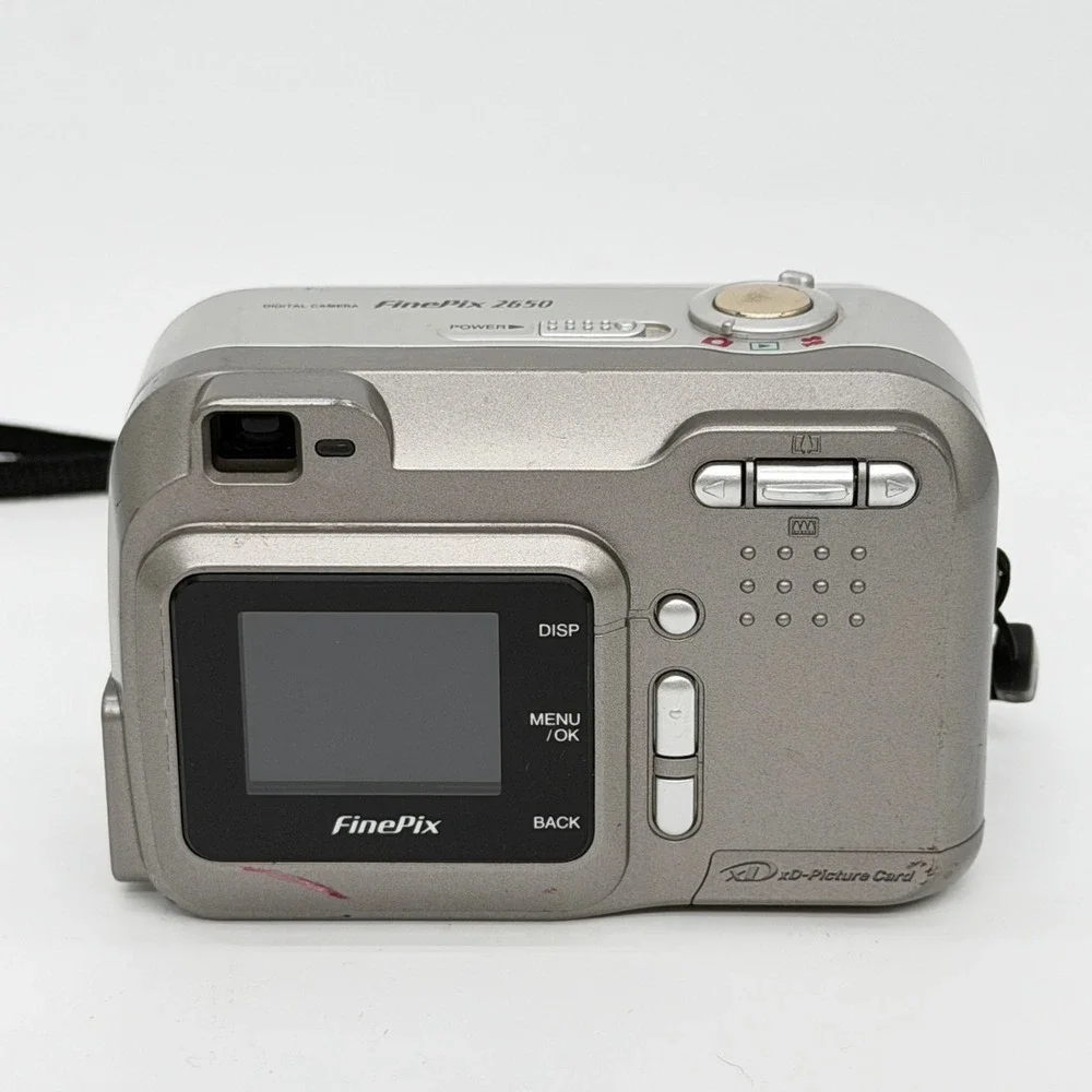 Fujifilm FinePix 2650 Digital Camera Silver 2.0MP 3x Optical Zoom Tested Works